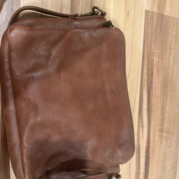 Elegant Brown Leather Crossbody Bag‎ - Picture 5 of 6